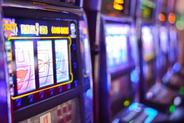 Roulette wheel live spin with player betting grid